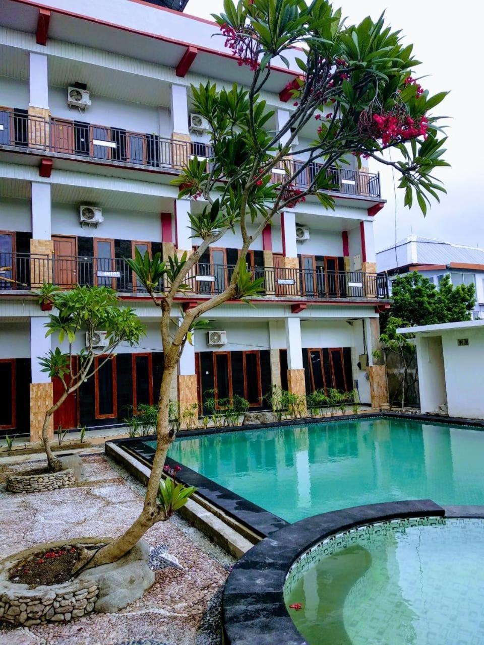 Hotel Jaya Phita Kupang  Esterno foto